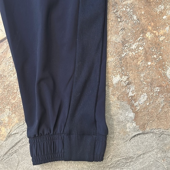 Athleta lightweight joggers - Picture 3 of 5